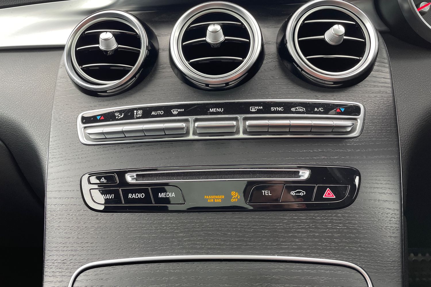 Used Mercedes-Benz GLC 2018 for sale - 78158232: Photo 32