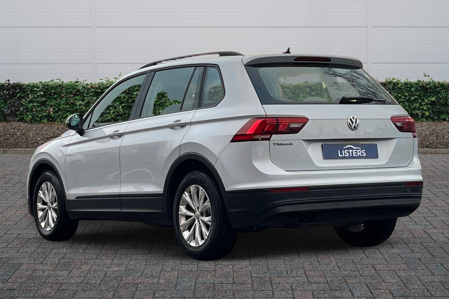 Used Volkswagen Tiguan 2018 for sale - 76937279: Photo 2