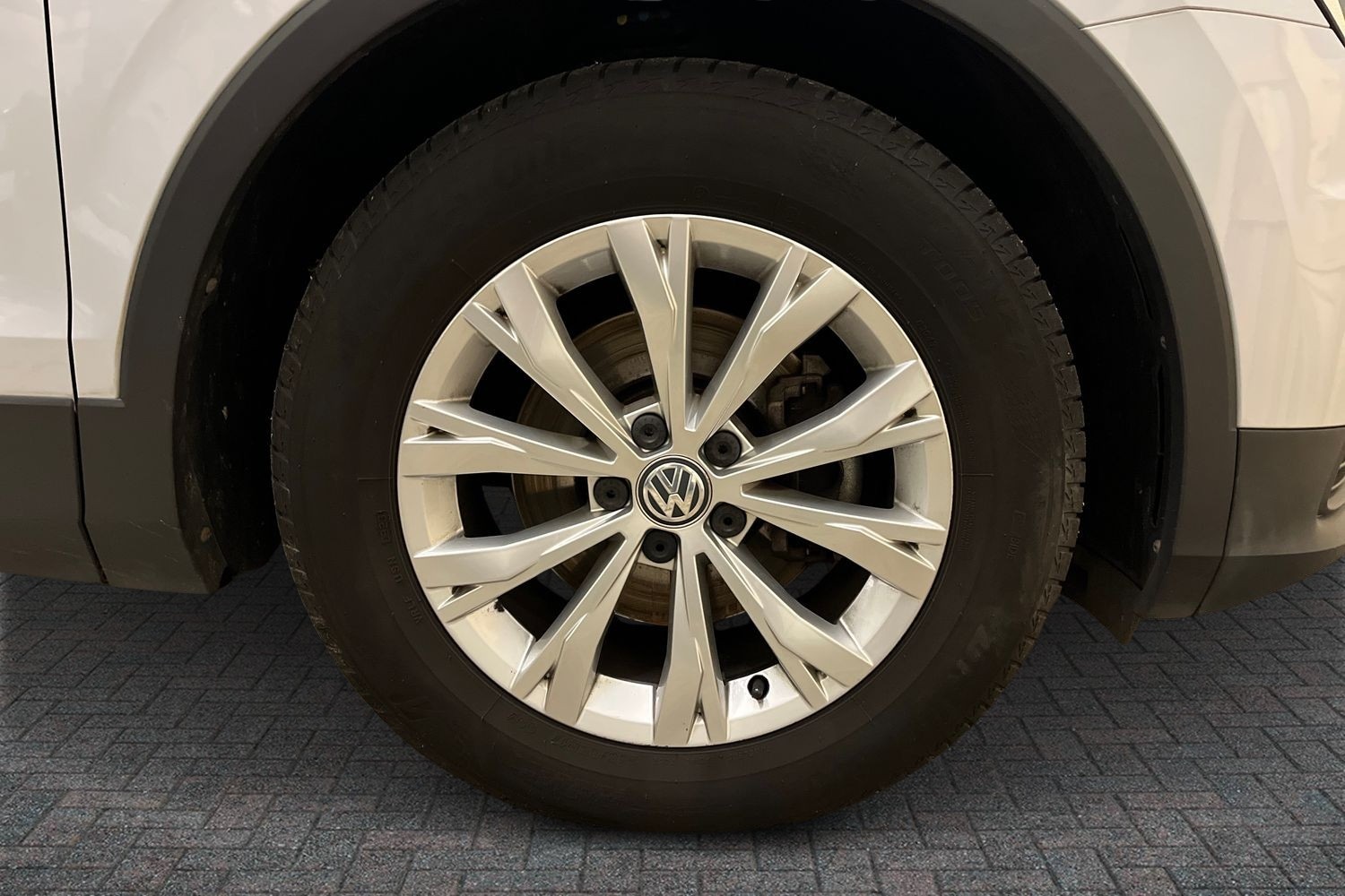 Used Volkswagen Tiguan 2018 for sale - 76937279: Photo 6