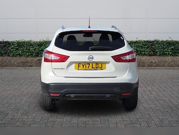 Used Nissan Qashqai 2017 for sale - 77627058: Photo