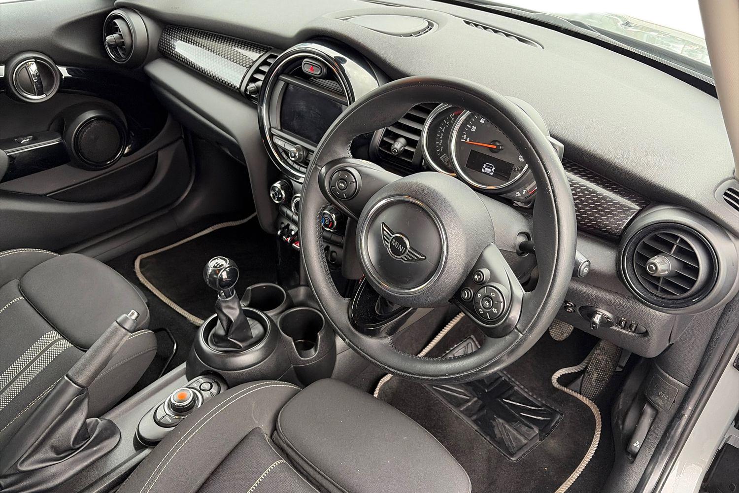 Used MINI Hatch 2018 for sale - 77332605: Photo 12