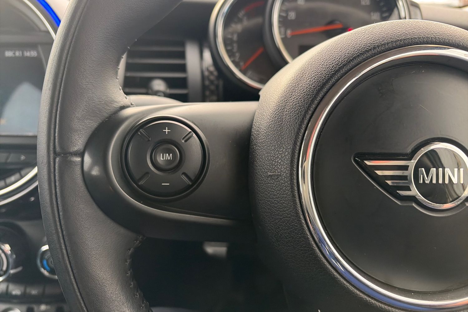 Used MINI Hatch 2018 for sale - 77332605: Photo 14