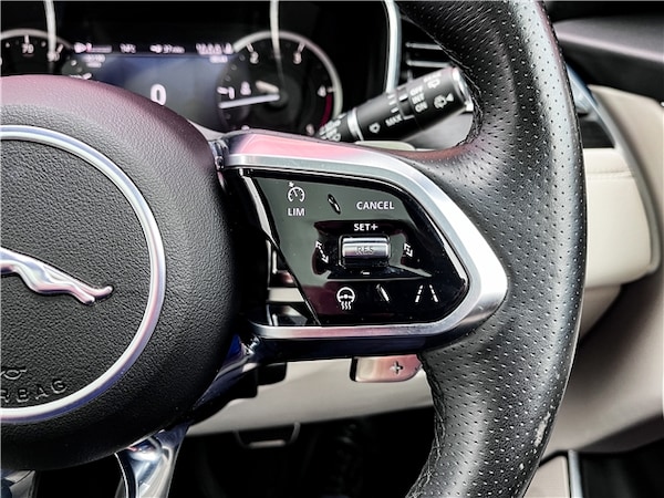 Used Jaguar F-Pace 2022 for sale - 76102750: Photo 13