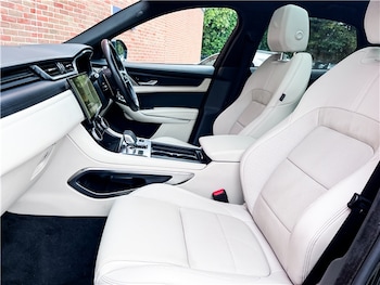 Used Jaguar F-Pace 2022 for sale - 76102750: Photo 3