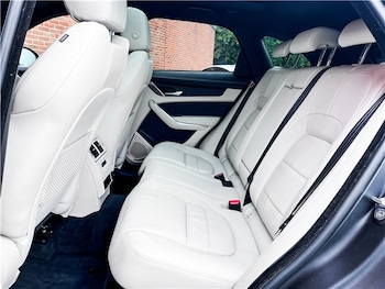 Used Jaguar F-Pace 2022 for sale - 76102750: Photo 4