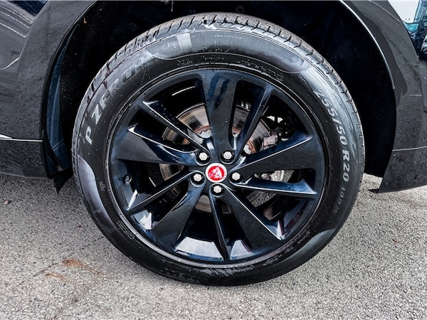 Used Jaguar F-Pace 2022 for sale - 76102750: Photo 9