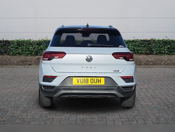 Used Volkswagen T-Roc 2018 for sale - 77706103: Photo