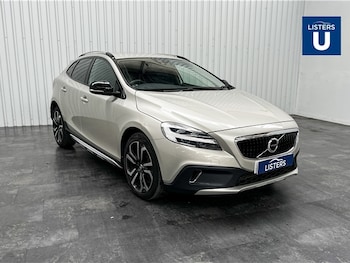 Used Volvo V40 2019 for sale - 75579367: Photo
