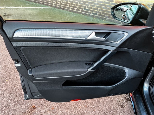 Used Volkswagen Golf 2019 for sale - 76043939: Photo 23