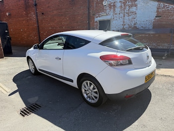 Used Renault Megane 2010 for sale - 78876545: Photo