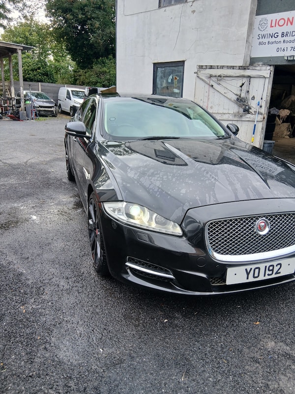 Used Jaguar XJ 2014 for sale - 76194681: Photo 3