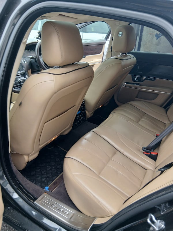 Used Jaguar XJ 2014 for sale - 76194681: Photo 9
