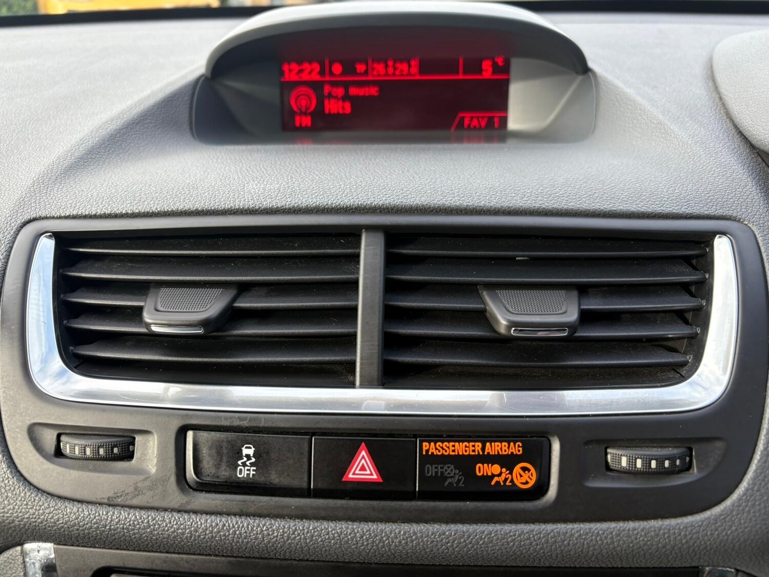 Used Vauxhall Mokka 2015 for sale - 76625671: Photo 11