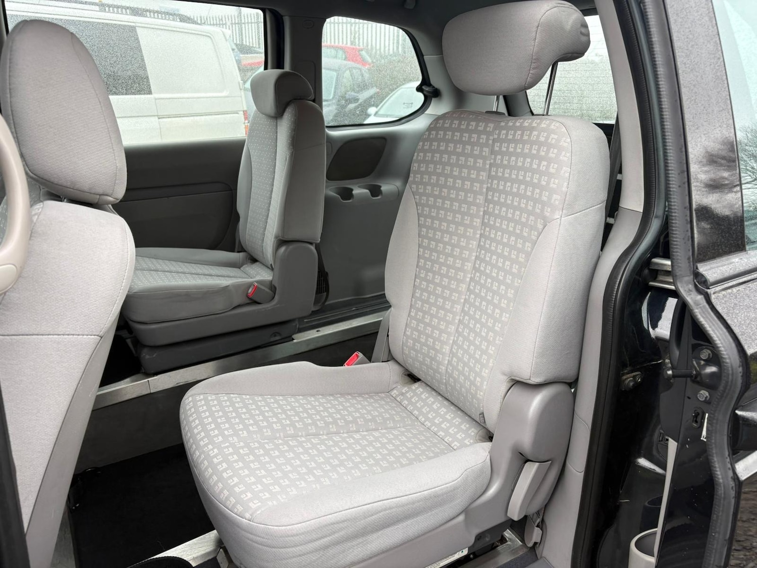 Used Kia Sedona 2009 for sale - 77803241: Photo 11