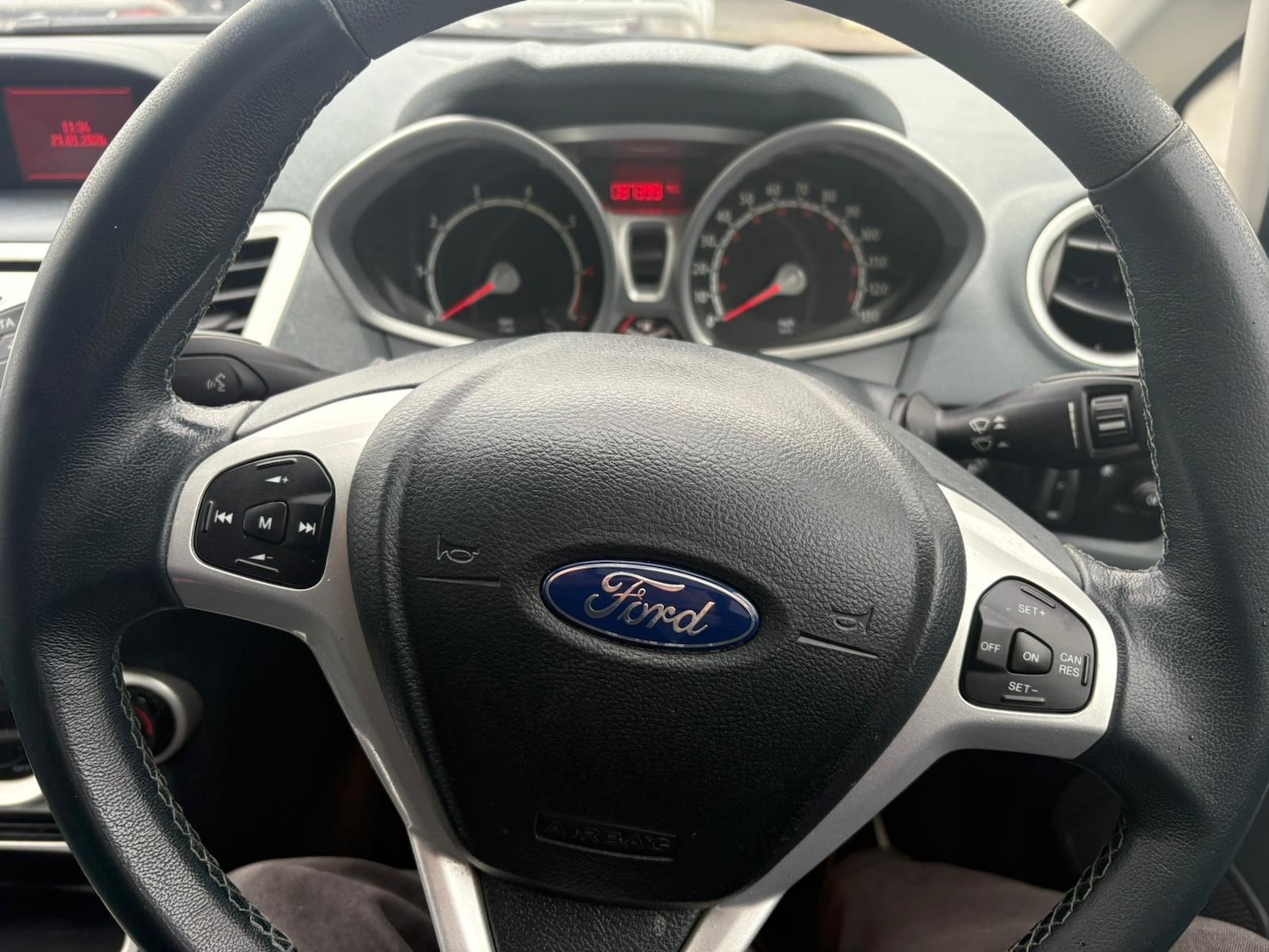 Used Ford Fiesta 2010 for sale - 77271619: Photo 10