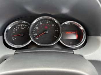 Used Dacia Duster 2014 for sale - 74900693: Photo