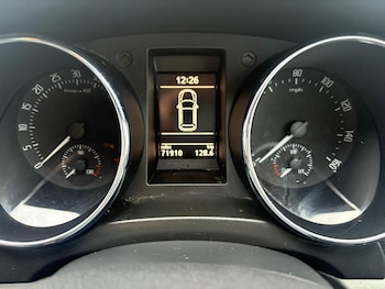 Used Skoda Yeti 2012 for sale - 77259007: Photo