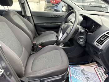 Used Hyundai i20 2009 for sale - 74152588: Photo