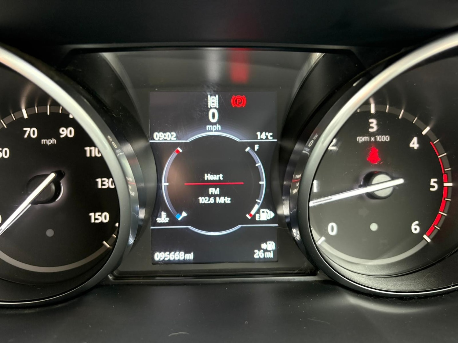 Used Land Rover Discovery Sport 2017 for sale - 76505569: Photo 3