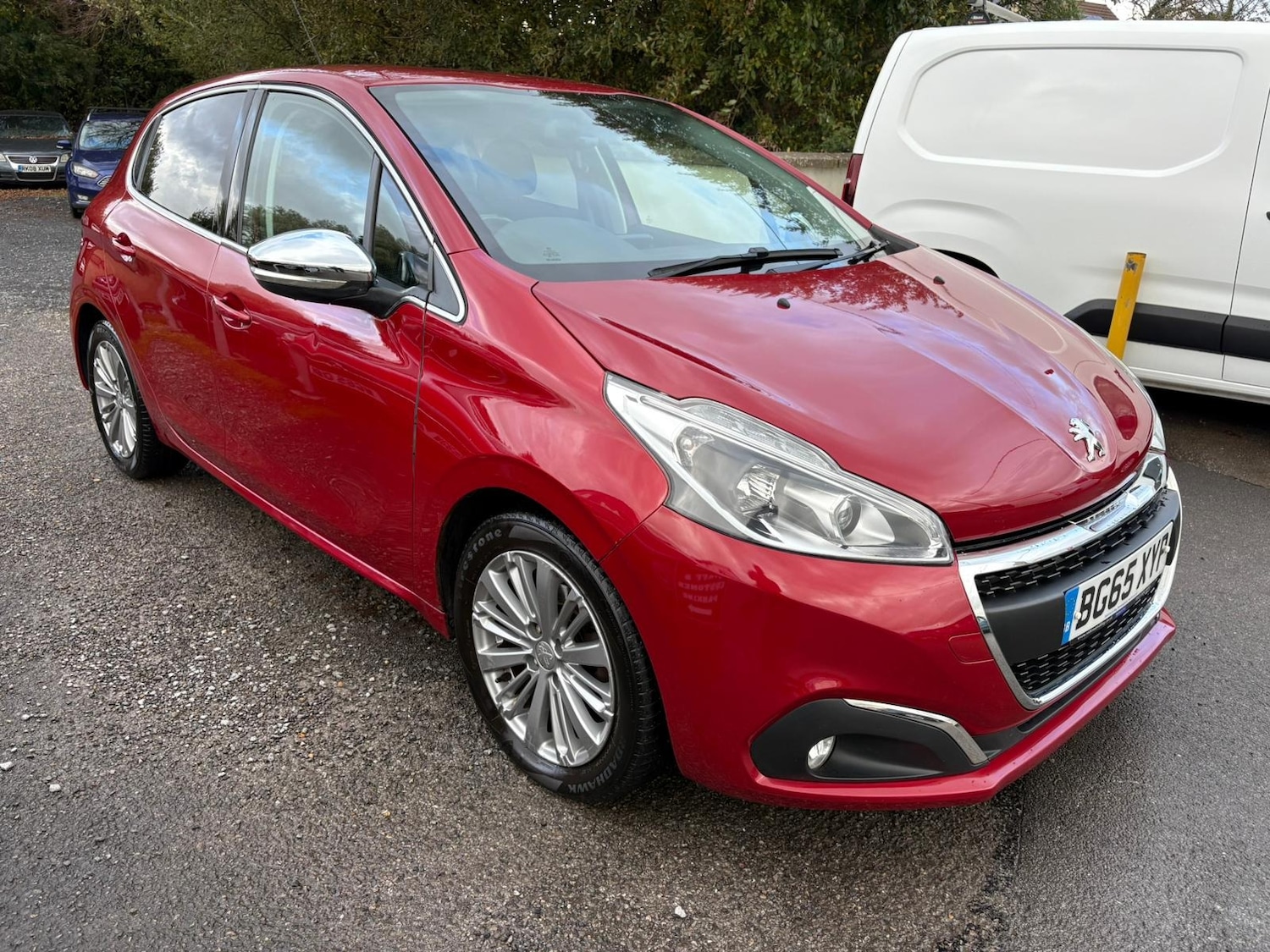 Used Peugeot 208 2015 for sale - 76426380: Photo 1