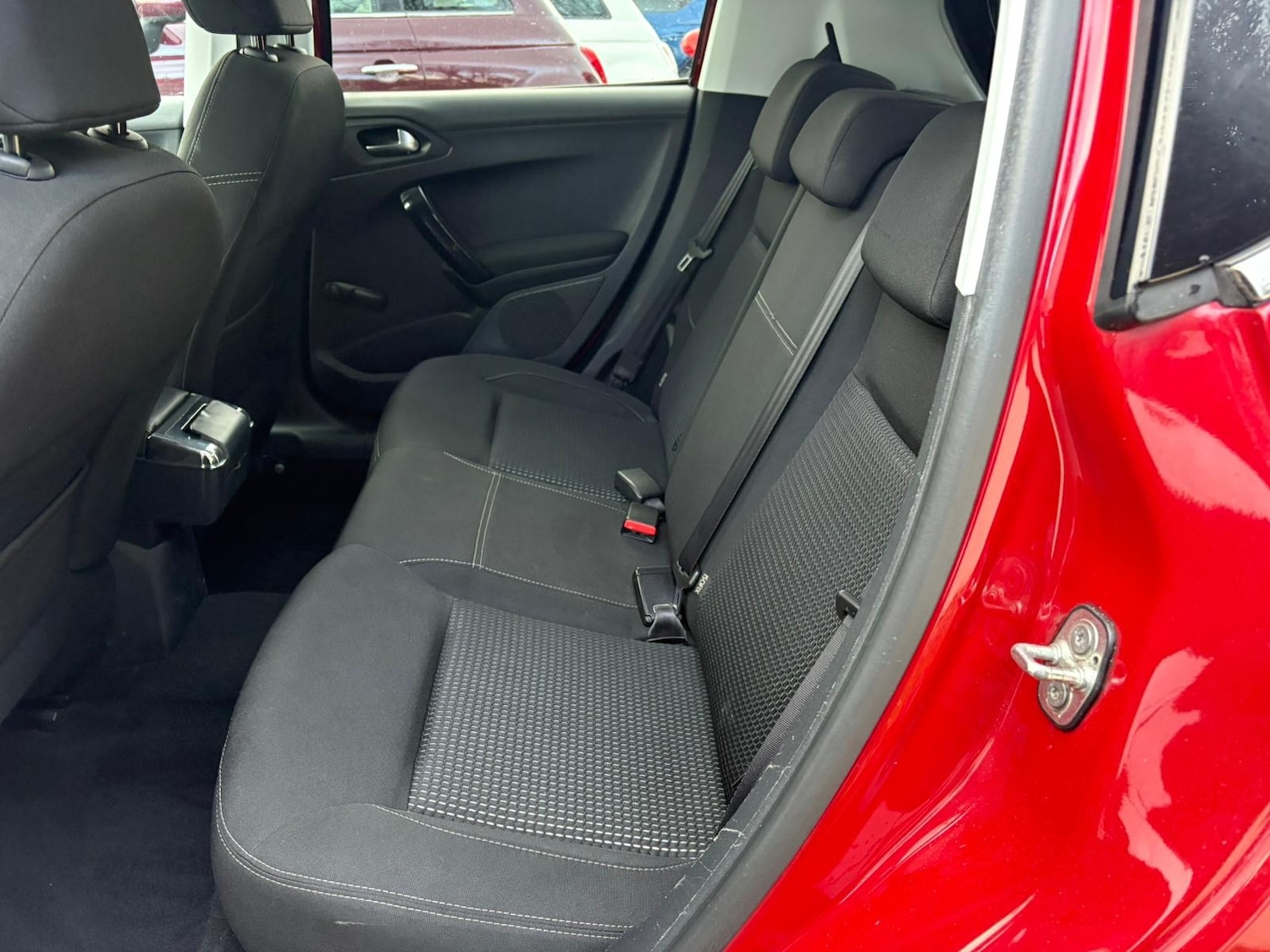 Used Peugeot 208 2015 for sale - 76426380: Photo 17