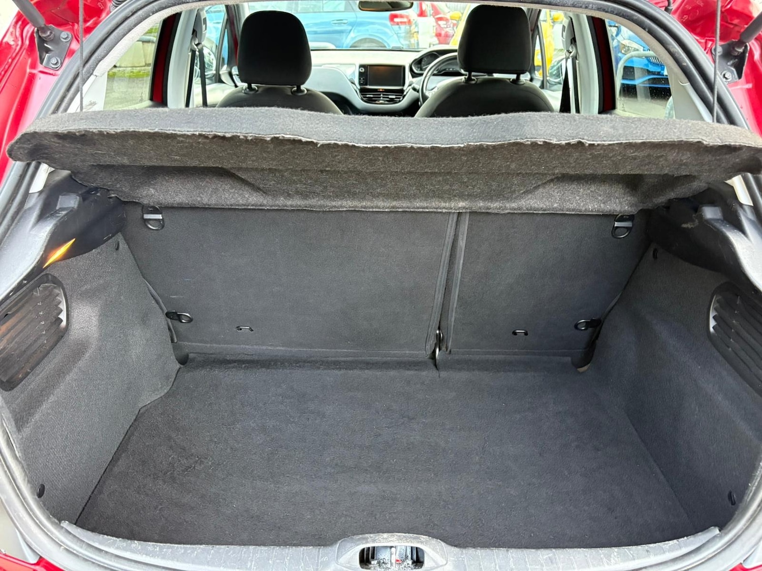 Used Peugeot 208 2015 for sale - 76426380: Photo 19