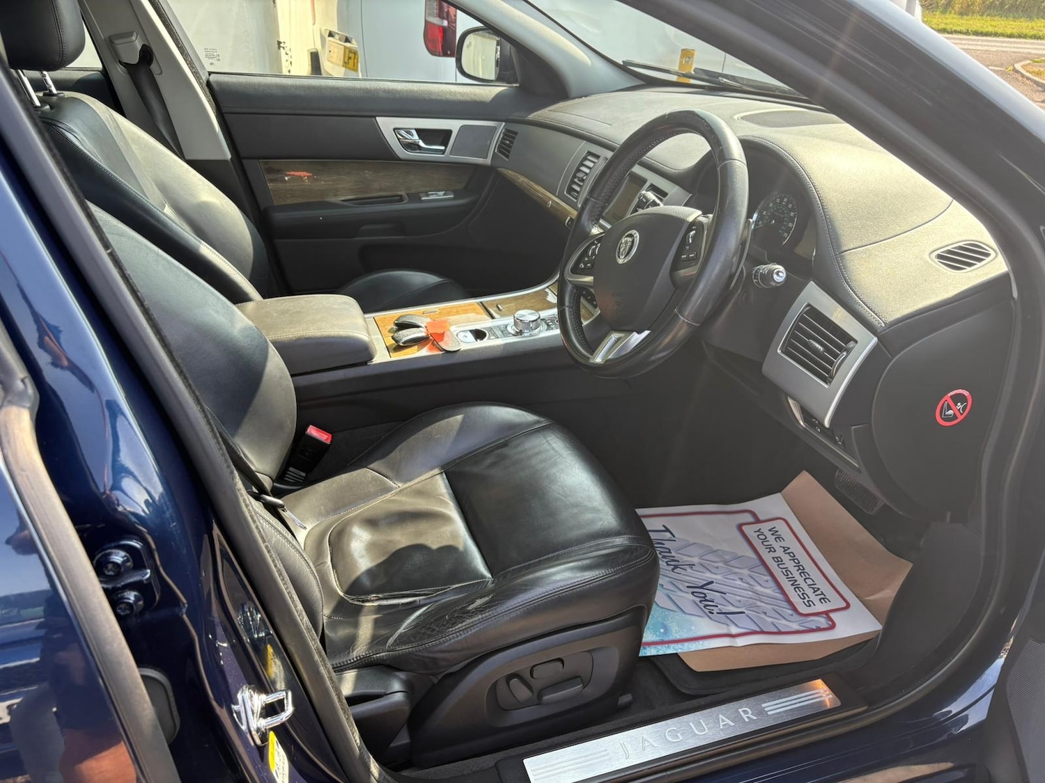 Used Jaguar XF 2012 for sale - 76541360: Photo 2