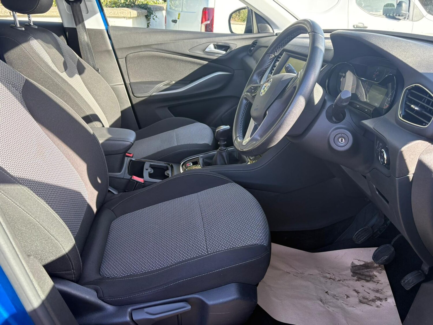 Used Vauxhall Grandland X 2018 for sale - 76352444: Photo 2