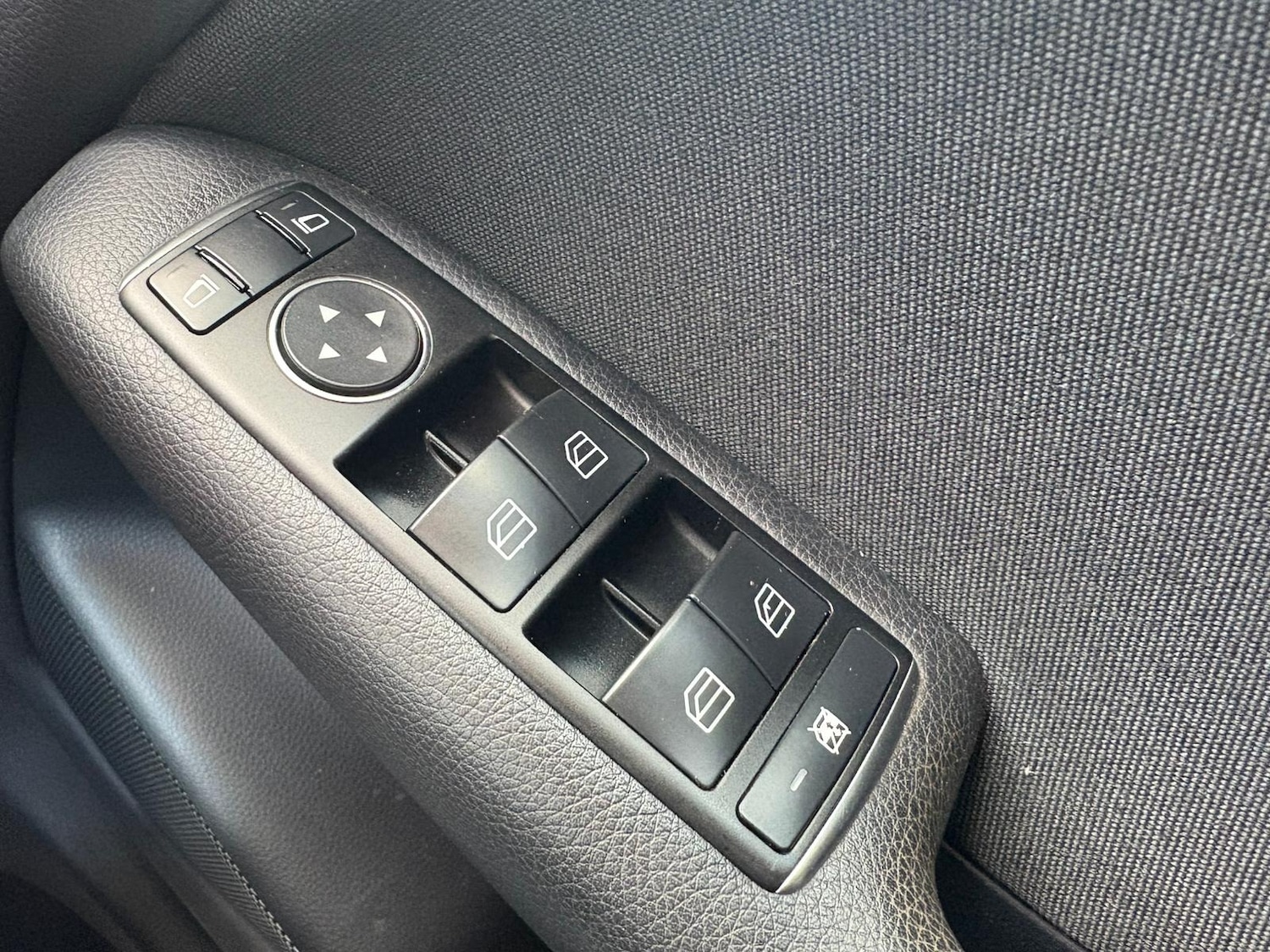 Used Mercedes-Benz B Class 2014 for sale - 77223299: Photo 13