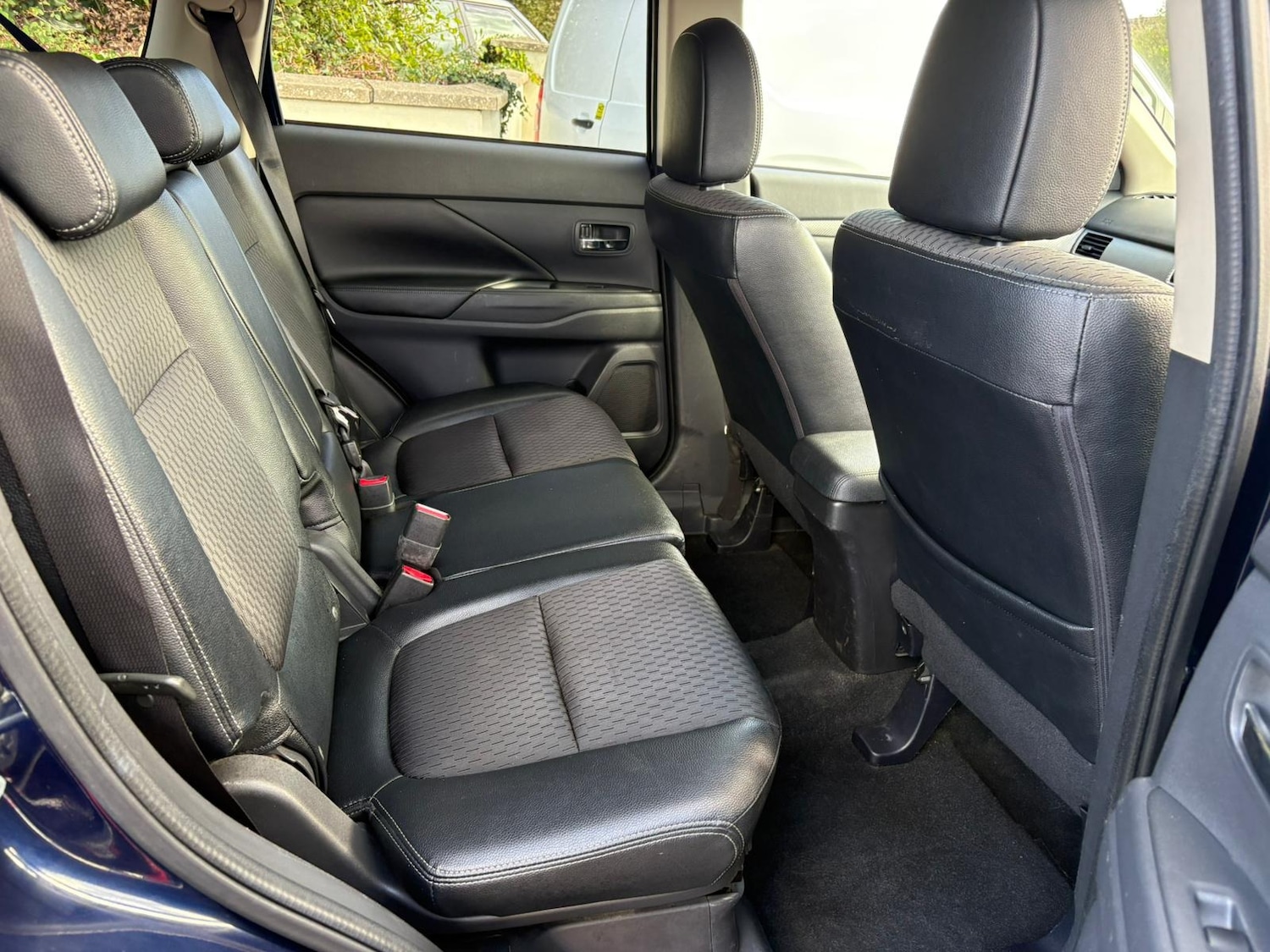 Used Mitsubishi Outlander 2015 for sale - 76340861: Photo 14