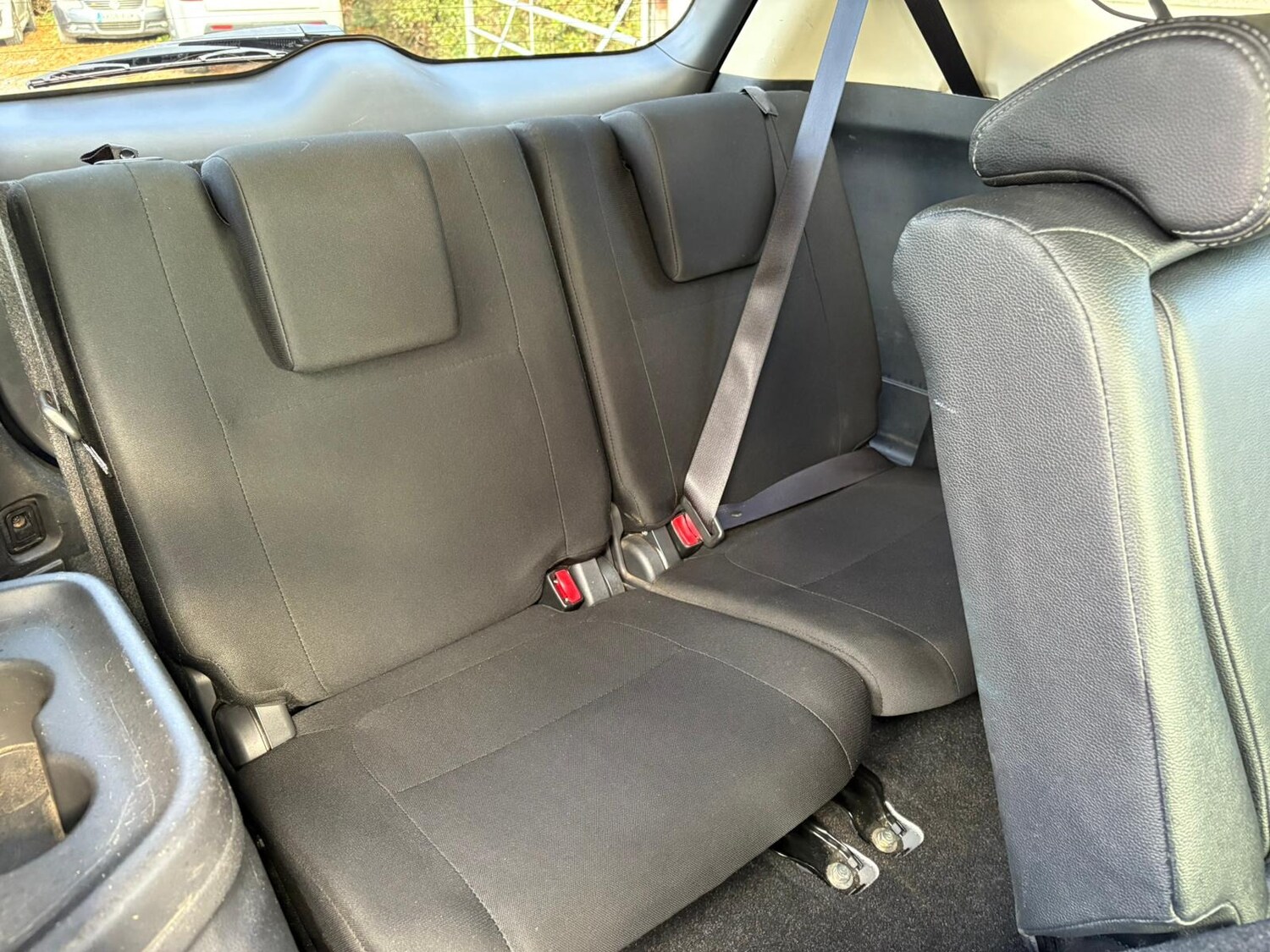 Used Mitsubishi Outlander 2015 for sale - 76340861: Photo 15