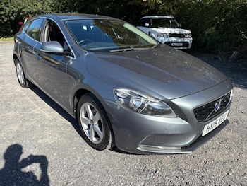 Volvo - V40