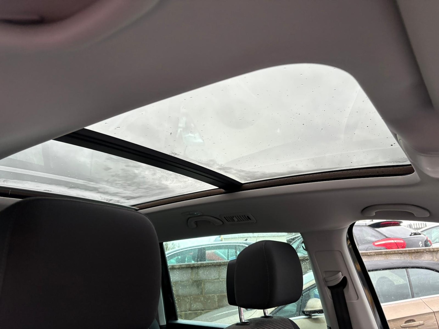 Used Volkswagen Sharan 2012 for sale - 76762199: Photo 20