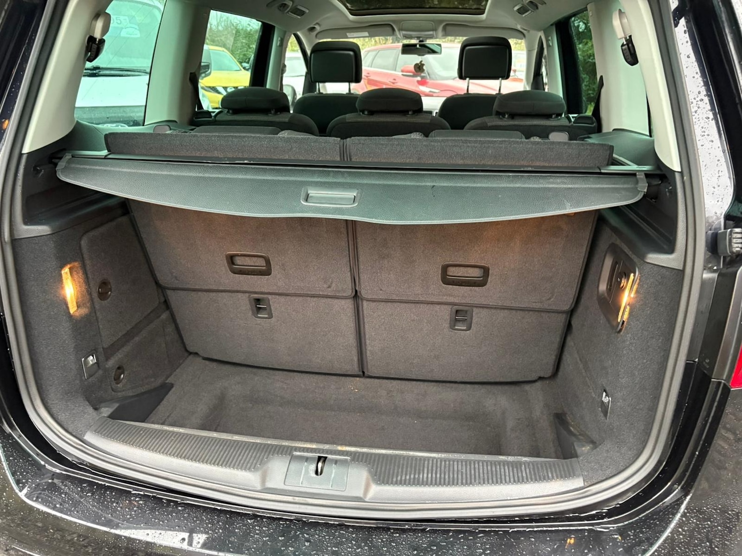 Used Volkswagen Sharan 2012 for sale - 76762199: Photo 24