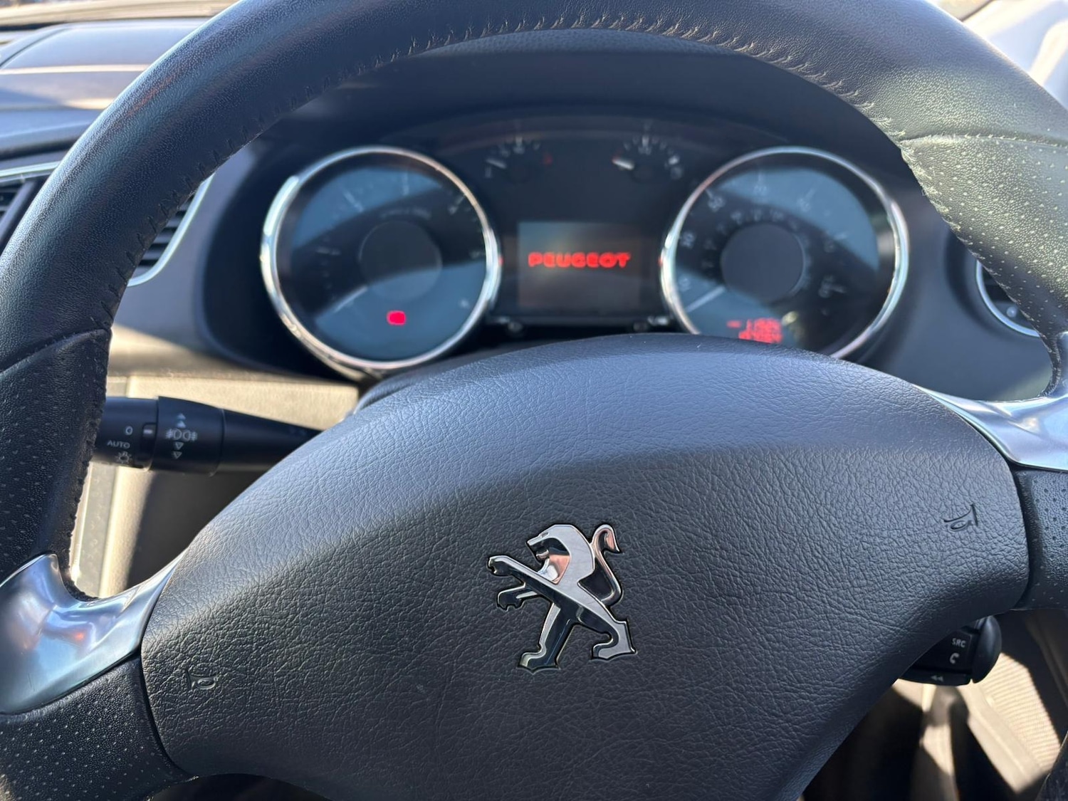 Used Peugeot 3008 2014 for sale - 77299634: Photo 11