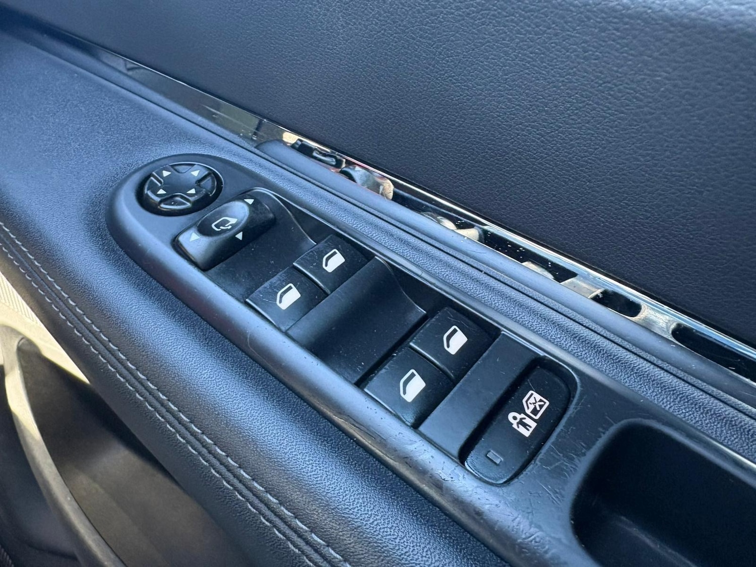 Used Peugeot 3008 2014 for sale - 77299634: Photo 15