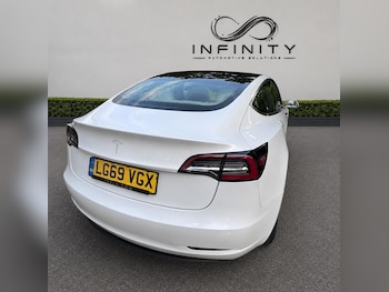 Used Tesla Model 3 2019 for sale - 79253720: Photo