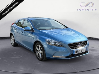Used Volvo V40 2015 for sale - 75922891: Photo