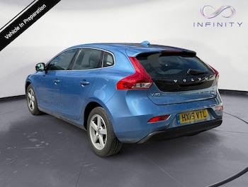 Used Volvo V40 2015 for sale - 75922891: Photo
