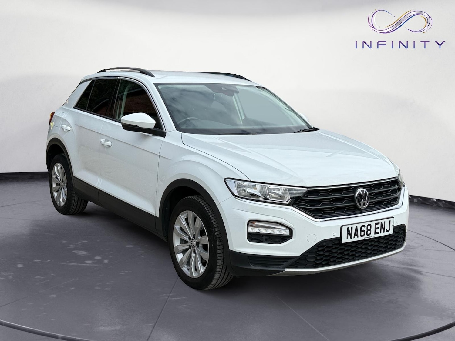 Used Volkswagen T-Roc 2018 for sale - 75985522: Photo 1