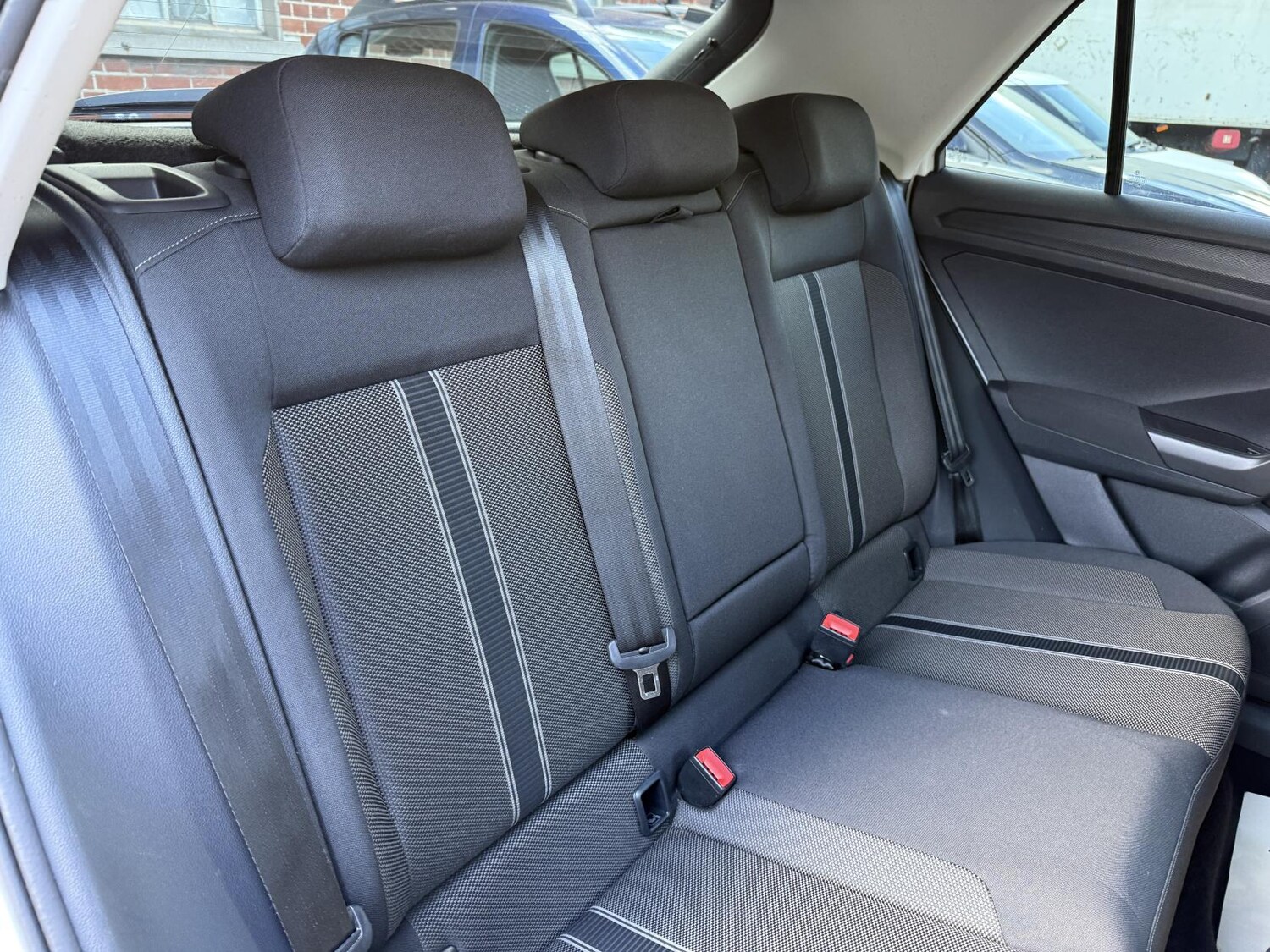 Used Volkswagen T-Roc 2018 for sale - 75985522: Photo 16