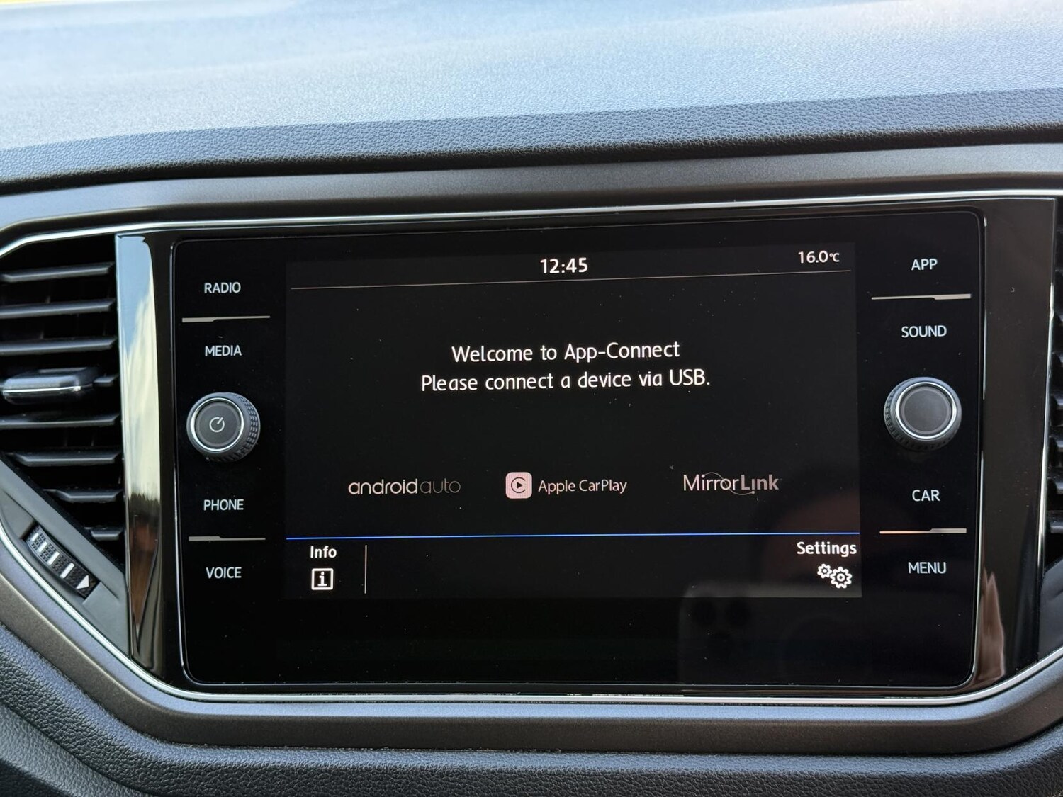 Used Volkswagen T-Roc 2018 for sale - 75985522: Photo 19