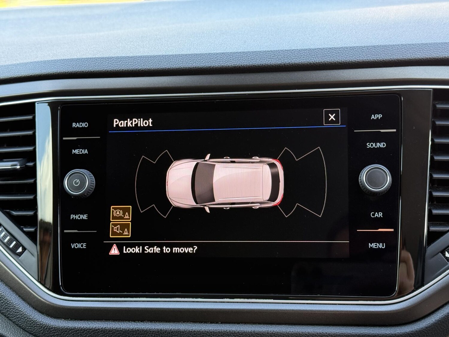 Used Volkswagen T-Roc 2018 for sale - 75985522: Photo 20