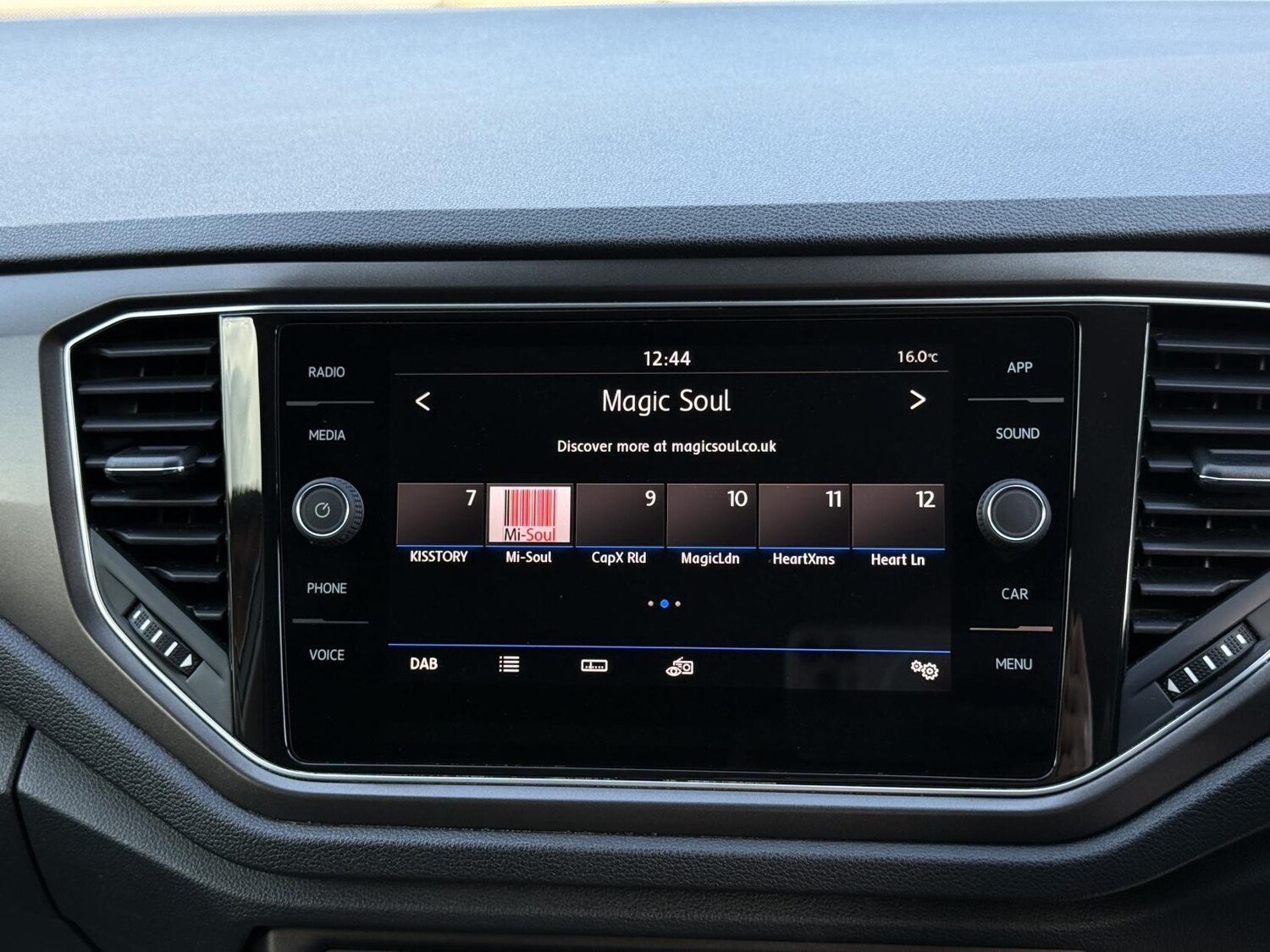 Used Volkswagen T-Roc 2018 for sale - 75985522: Photo 22