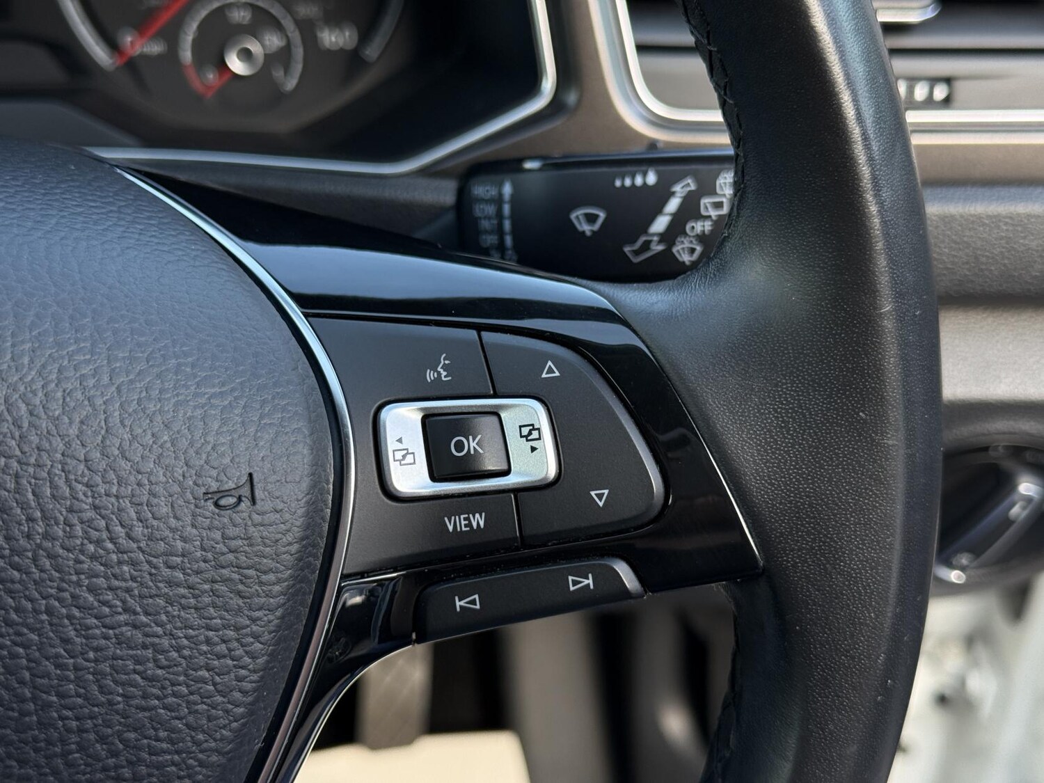 Used Volkswagen T-Roc 2018 for sale - 75985522: Photo 24