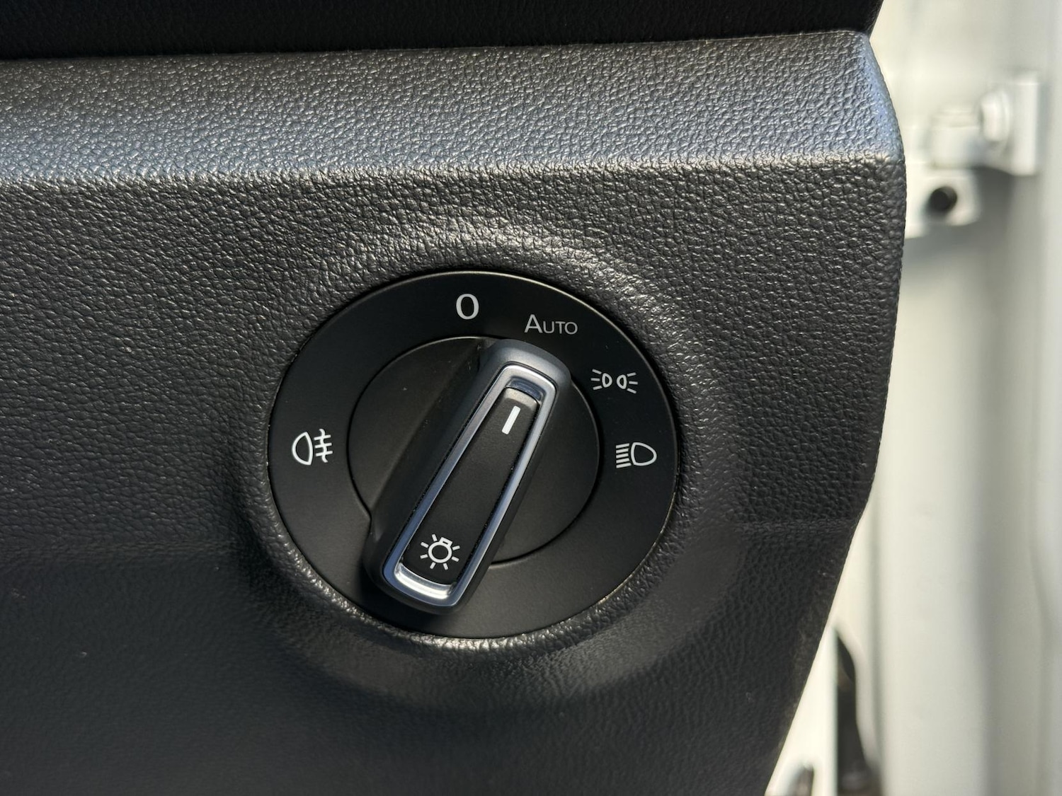 Used Volkswagen T-Roc 2018 for sale - 75985522: Photo 26