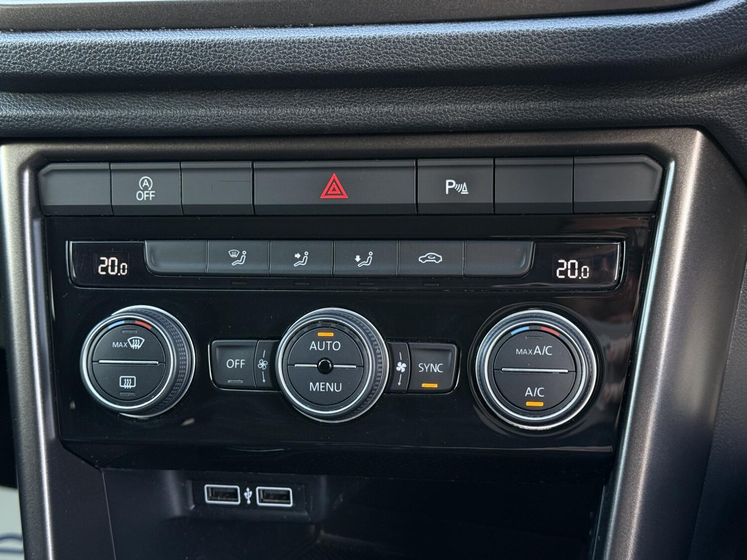 Used Volkswagen T-Roc 2018 for sale - 75985522: Photo 27