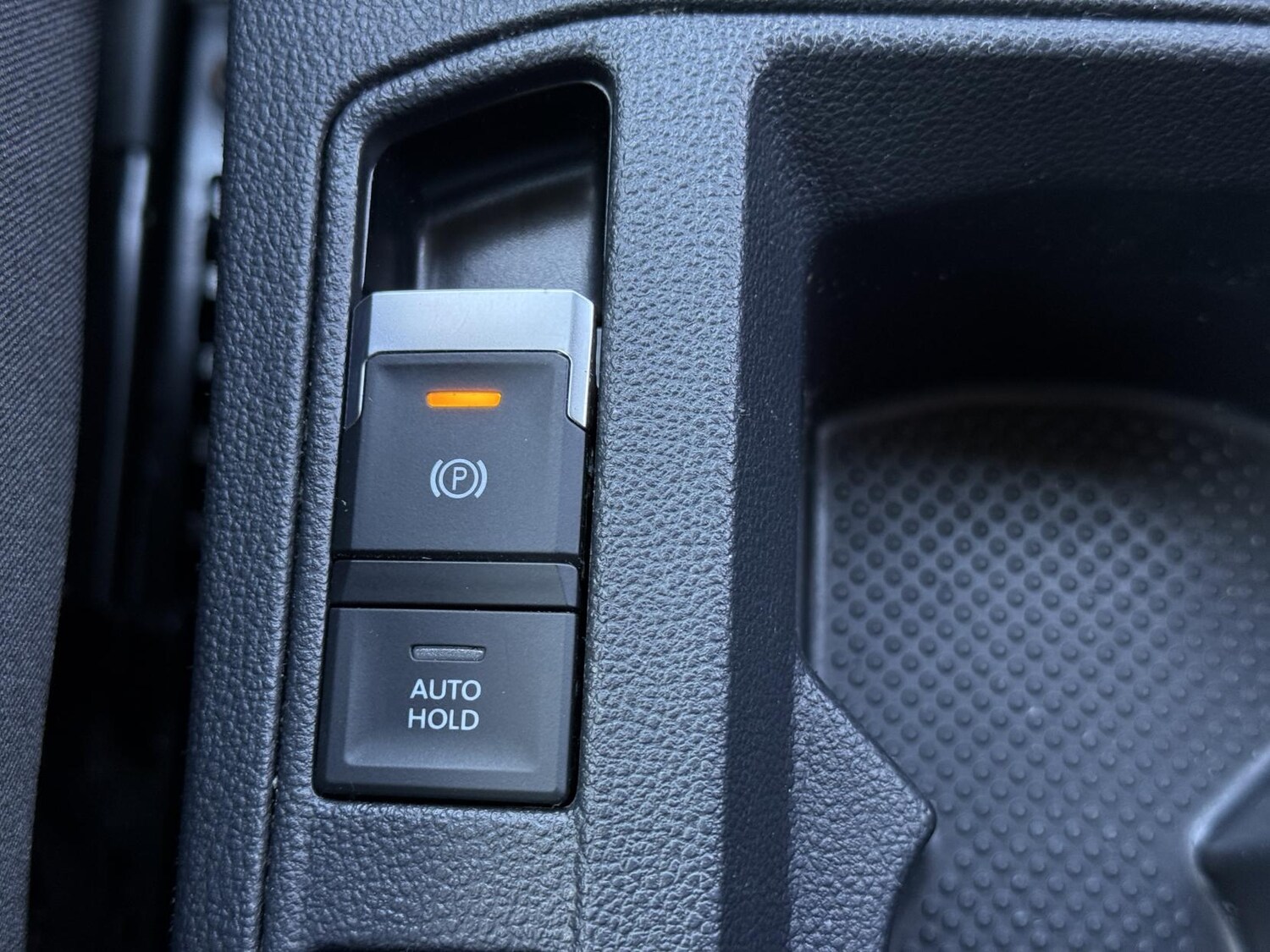 Used Volkswagen T-Roc 2018 for sale - 75985522: Photo 29