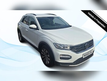 Used Volkswagen T-Roc 2018 for sale - 75985522: Photo