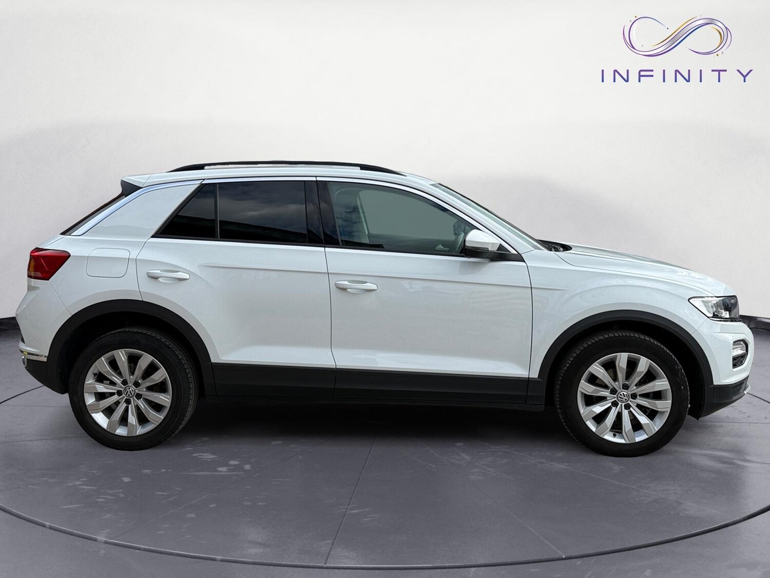 Used Volkswagen T-Roc 2018 for sale - 75985522: Photo 8